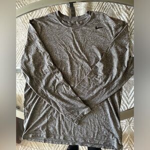 NIKE LONG SLEEVE